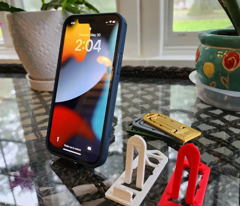 Foldable Keychain Phone Stand, photo 3 of 4 - Foldable Keychain Phone Stand Tools