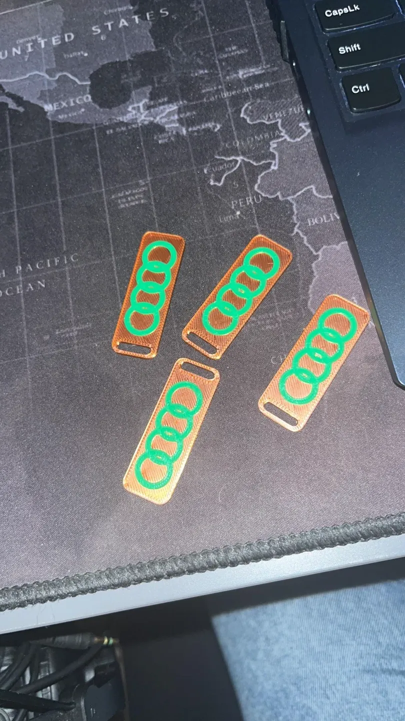 Audi Keychain Painted, photo 2 of 3 - Audi Keychain Painted Keychains
