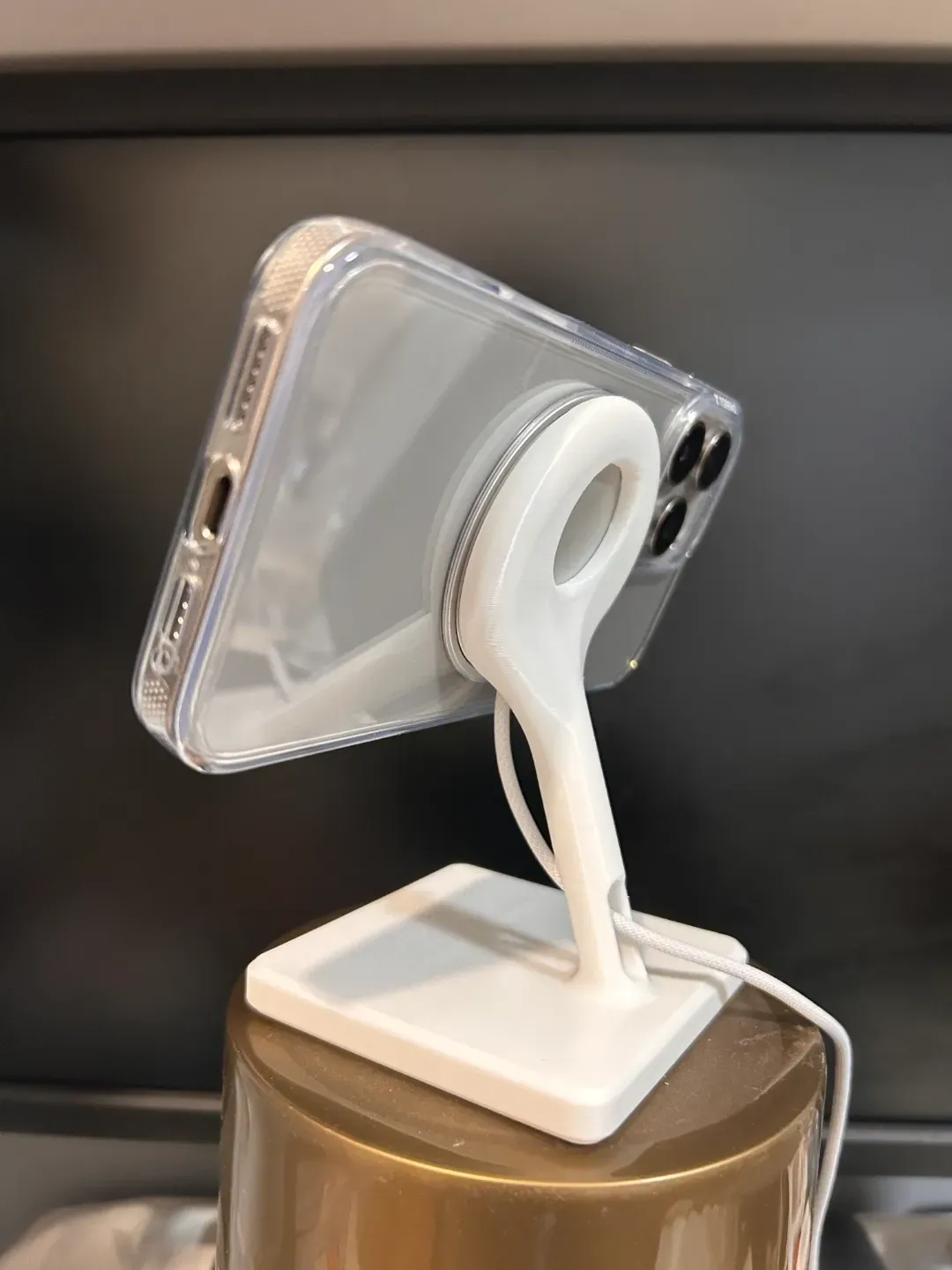 MagSafe 25W Charger Stand for iPhone, photo 3 of 4 - MagSafe 25W Charger Stand for iPhone Mobile & Device Accessories