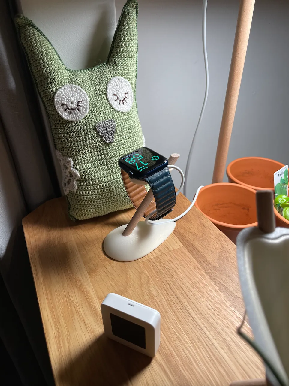 Apple Watch Charging Stand - "NEST", photo 4 of 4 - Apple Watch Charging Stand - "NEST" Tools