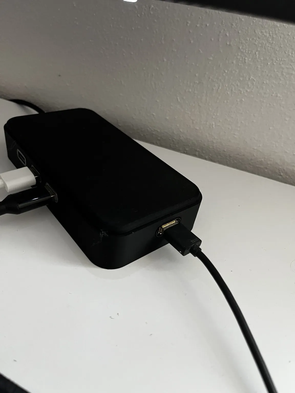 Clean USB Cable Hub, Minimal Desk Organizer, photo 3 of 4 - Clean USB Cable Hub, Minimal Desk Organizer Household