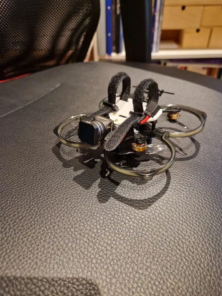 FlyLens 85 battery holder (two straps), photo 2 of 3 - FlyLens 85 battery holder (two straps) Mobile & Device Accessories