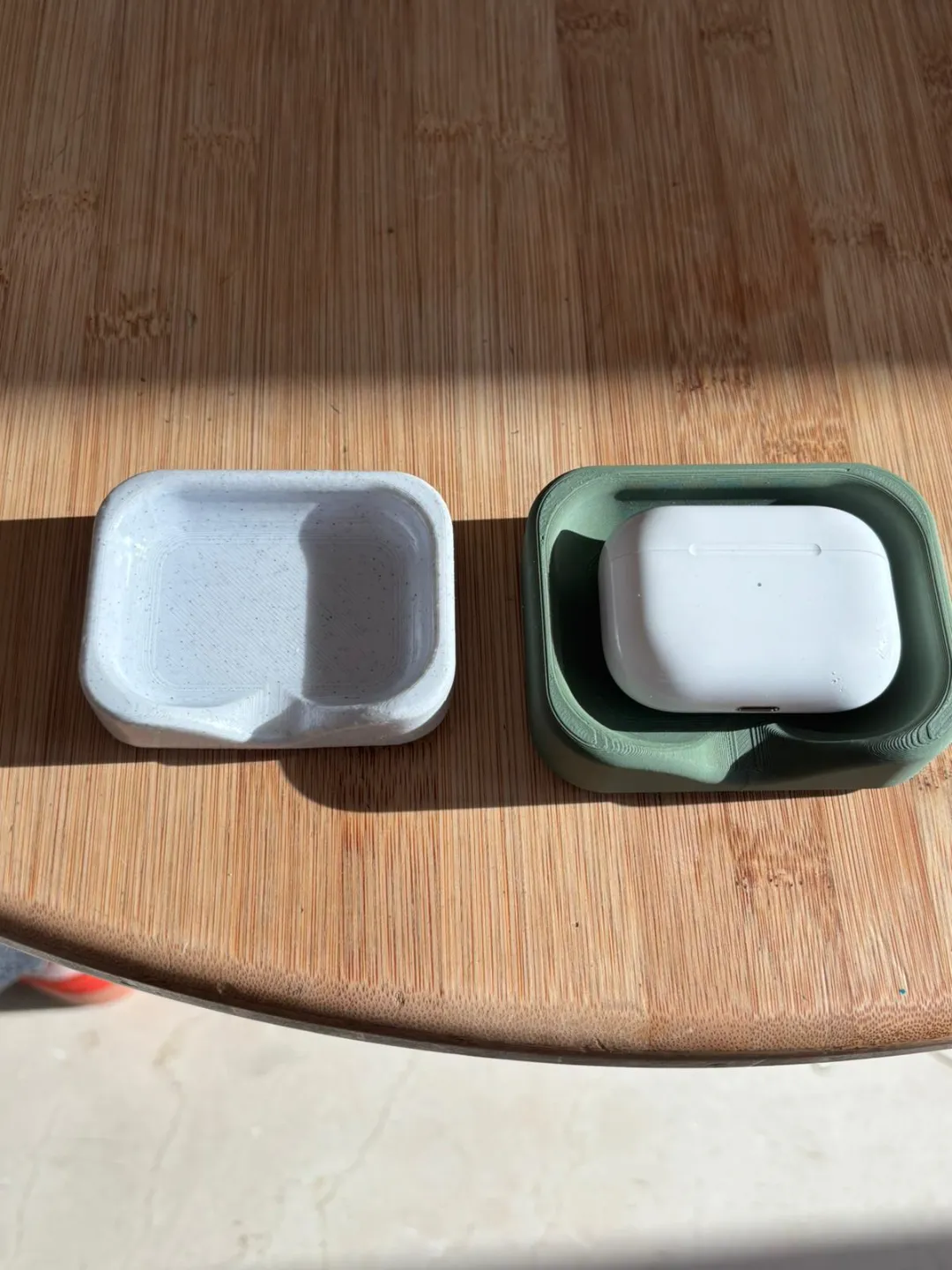 Simplistic Airpods Pro Case, photo 2 of 4 - Simplistic Airpods Pro Case Mobile & Device Accessories