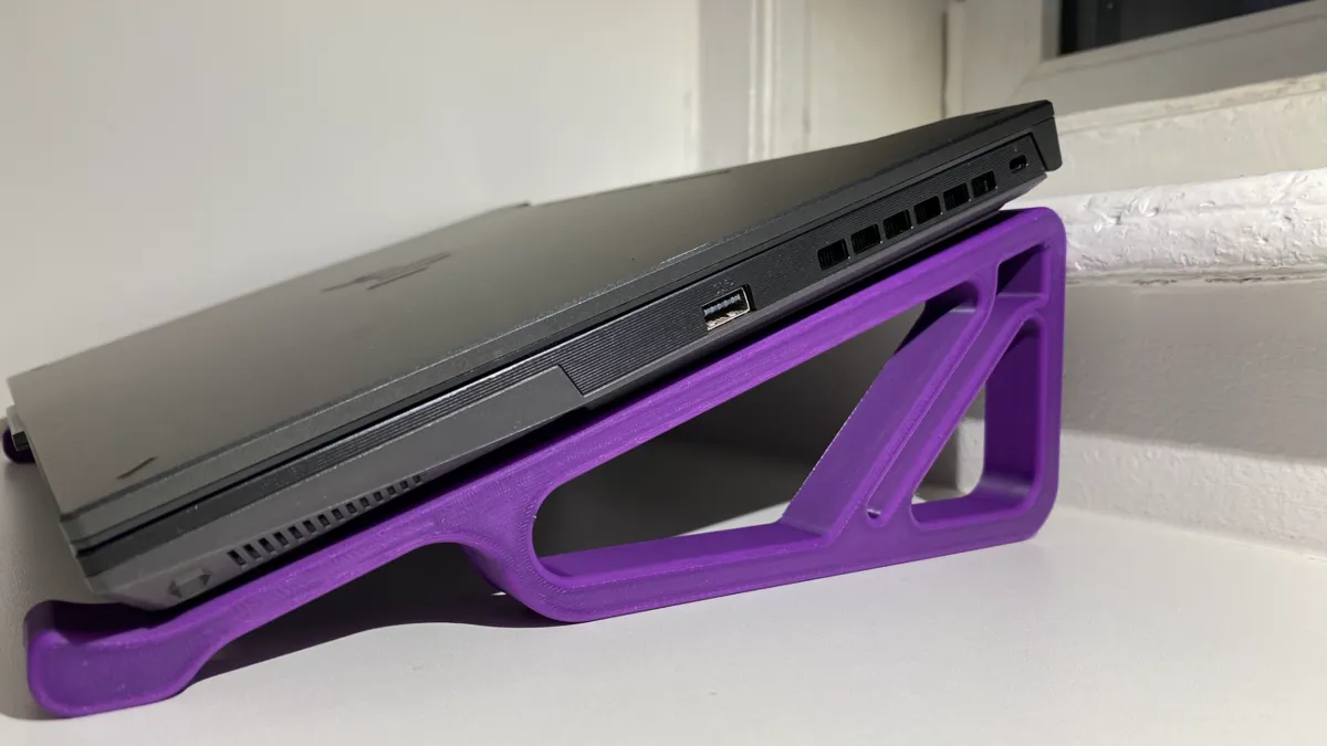 Laptop stand-industrial style, photo 2 of 4 - Laptop stand-industrial style Tools