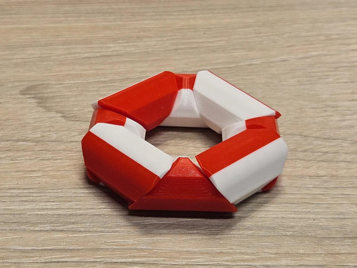 Infinity Twist Fidget, photo 3 of 4 - Infinity Twist Fidget Fidget & Sensory Toys