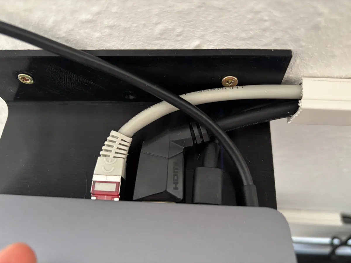 SteamDeck Anker Dock Wall Mount, photo 4 of 4 - SteamDeck Anker Dock Wall Mount Mobile & Device Accessories