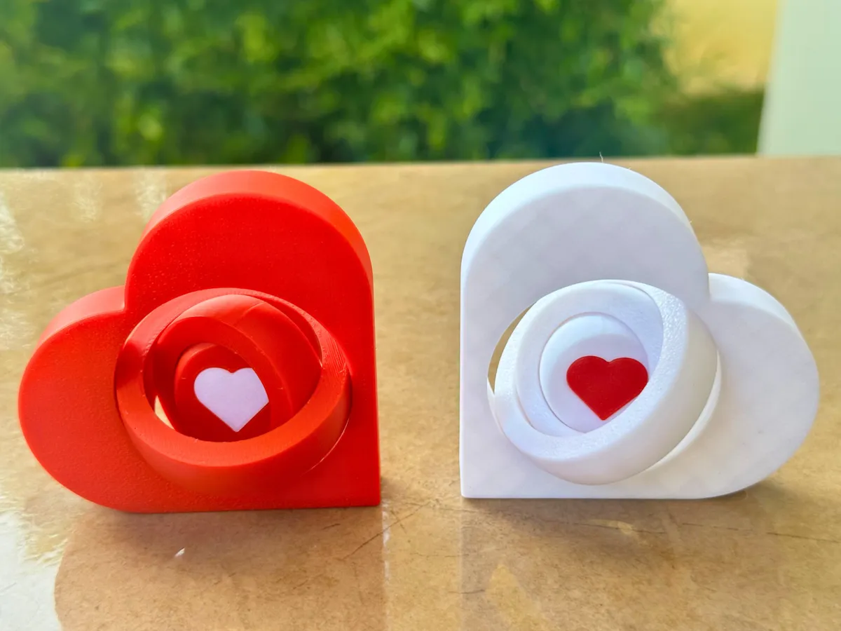 Love Fidget Gyro Spinner