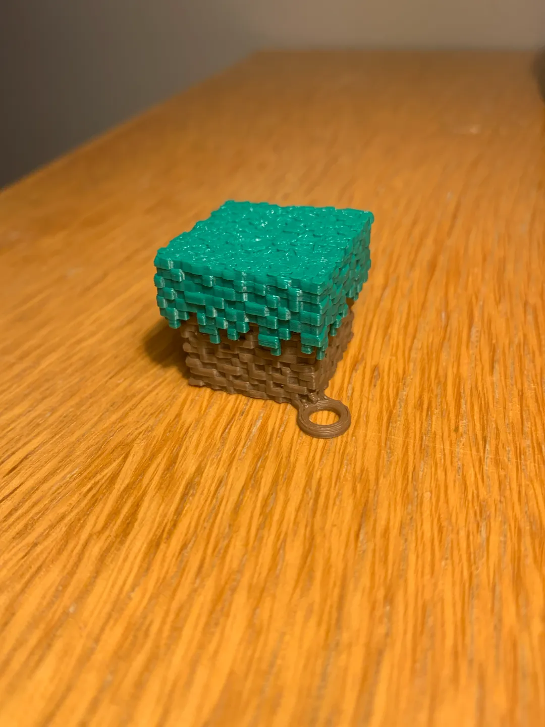 Minecraft grass block clicky fidget keychain, photo 2 of 3 - Minecraft grass block clicky fidget keychain Keychains