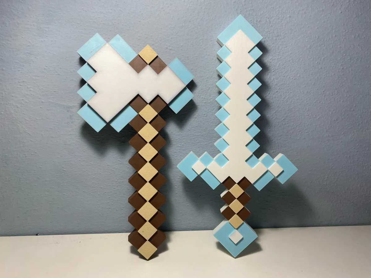 Minecraft Axe, photo 3 of 4 - Minecraft Axe Props & Cosplay