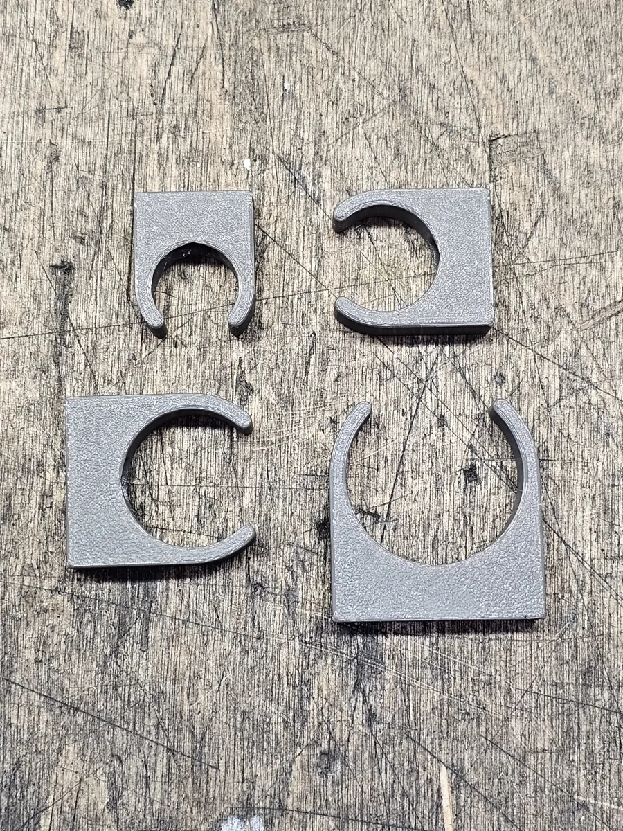 Ultimate Parametric Pipe & Cable Clip, photo 4 of 4 - Ultimate Parametric Pipe & Cable Clip Mobile & Device Accessories