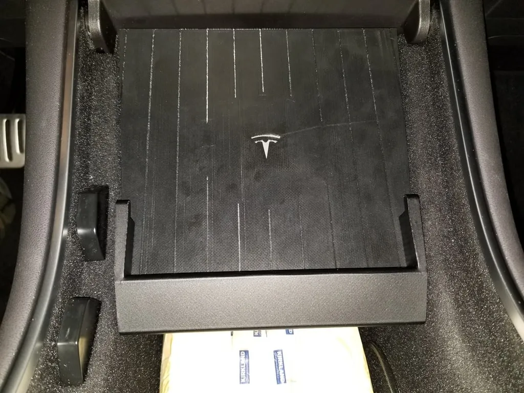 Tesla Model 3 Deeper Phone Dock Ledge, photo 4 of 4 - Tesla Model 3 Deeper Phone Dock Ledge Hobby & DIY