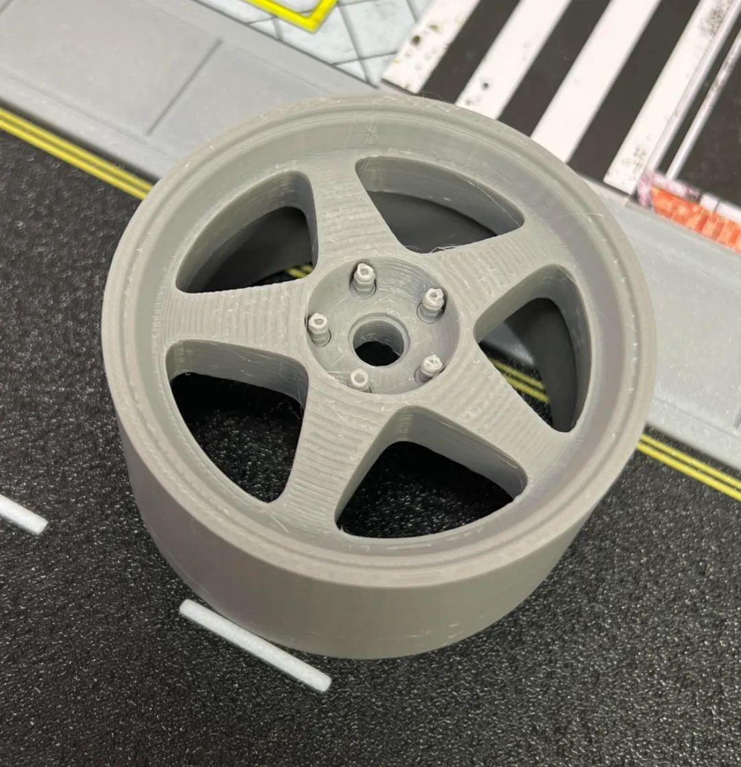 Real Wheel Decor