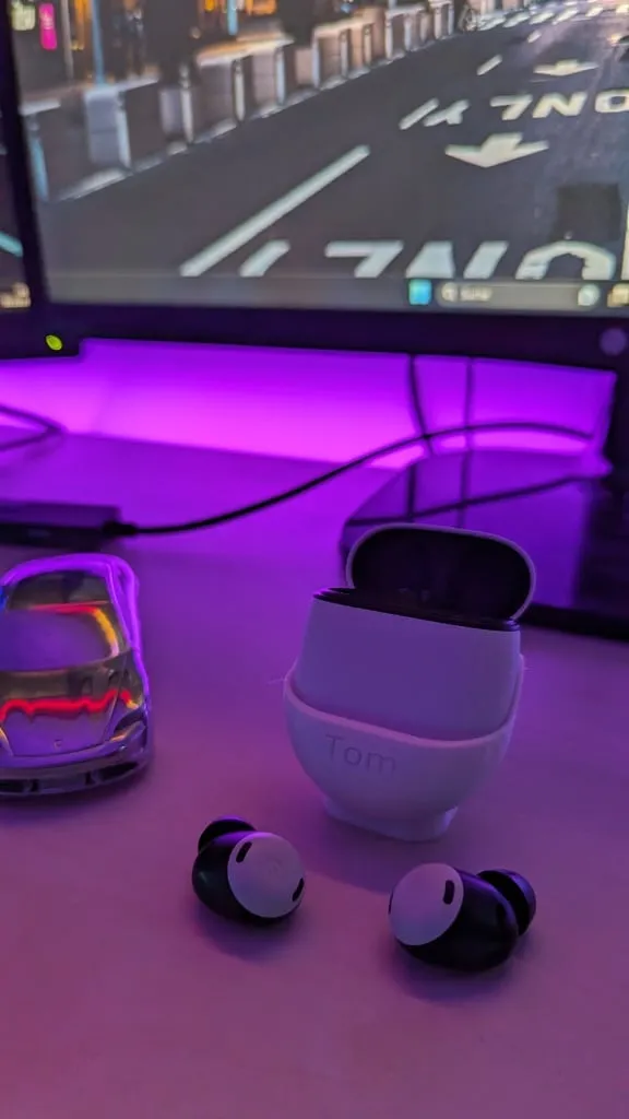 Pixel Buds Pro (2023) Stand / Holder, photo 2 of 4 - Pixel Buds Pro (2023) Stand / Holder Tools