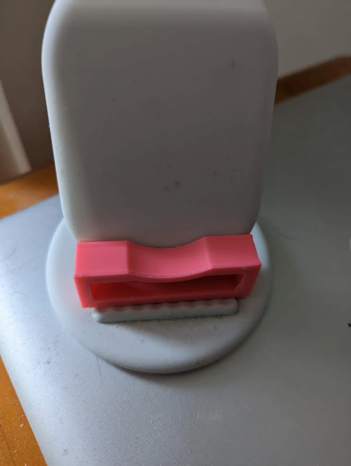 Pixel Buds Pro to Pixel Stand 1 Spacer, photo 3 of 3 - Pixel Buds Pro to Pixel Stand 1 Spacer Tools