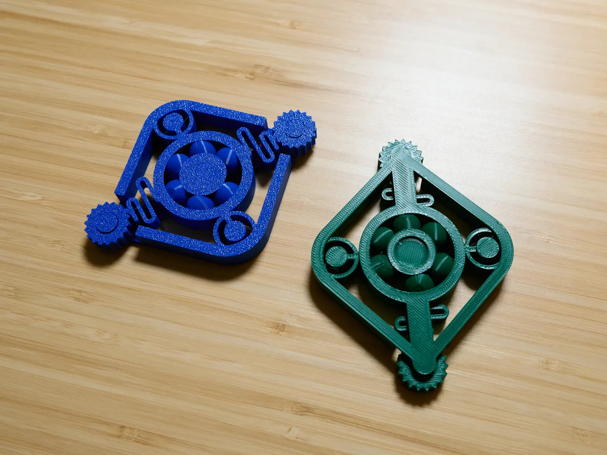 Speedy fidget spinner/clicker combo!, photo 4 of 4 - Speedy fidget spinner/clicker combo! Toys & Games