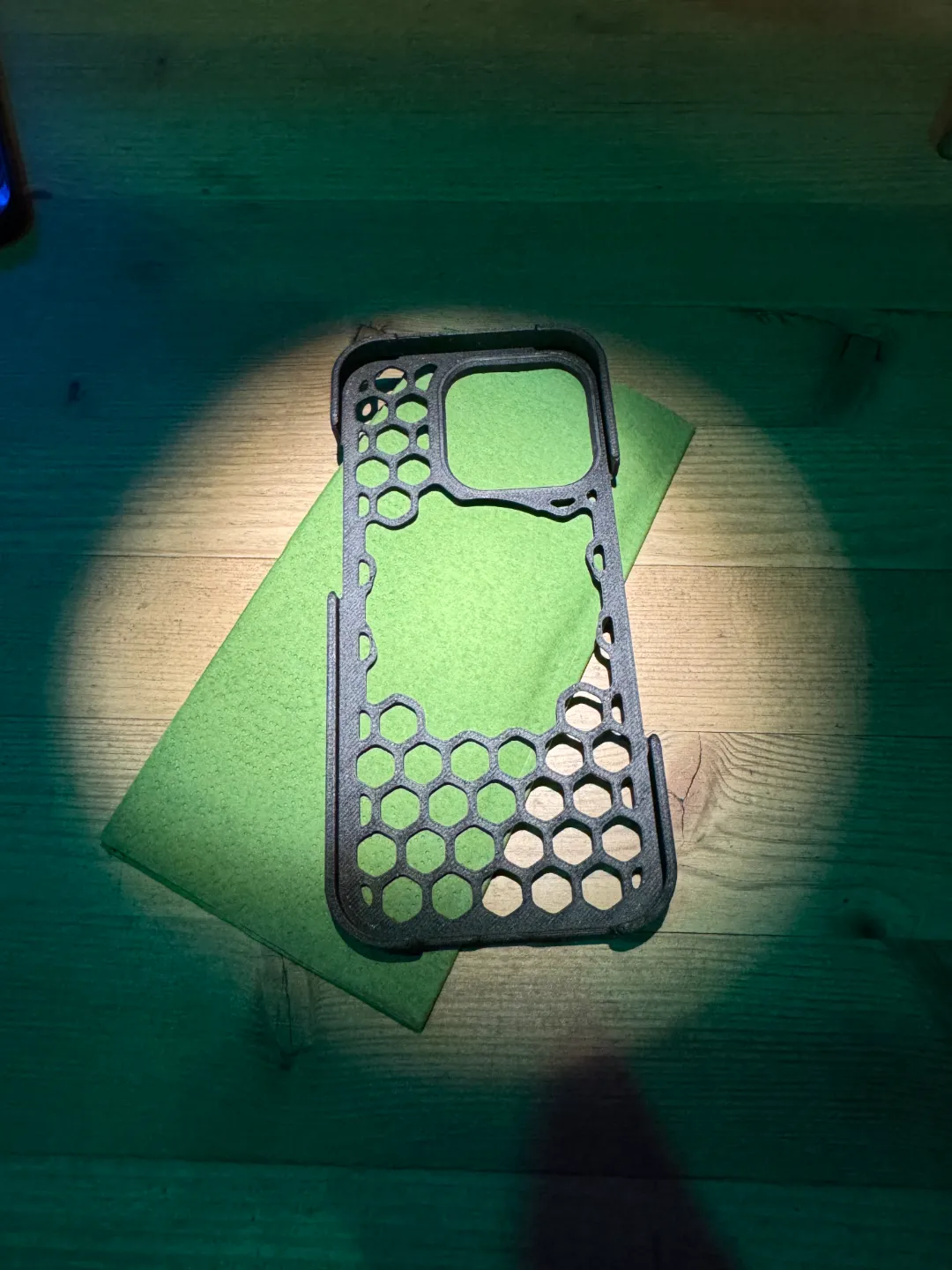 iPhone 16 Pro Honeycomb MagSafe Case, photo 3 of 4 - iPhone 16 Pro Honeycomb MagSafe Case Mobile & Device Accessories