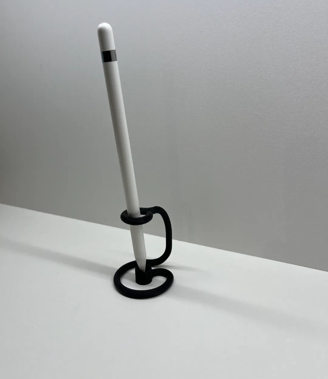 Pen holder for Apple Pencil