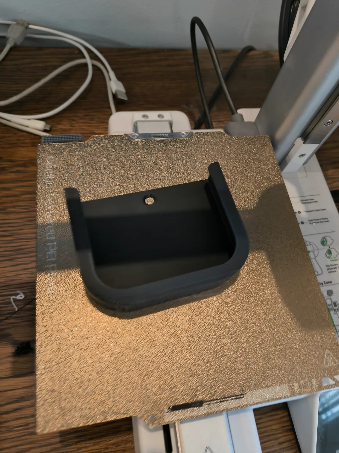 Xiaomi Mi Box S Mounting Bracket, photo 2 of 4 - Xiaomi Mi Box S Mounting Bracket Storage & Organisation