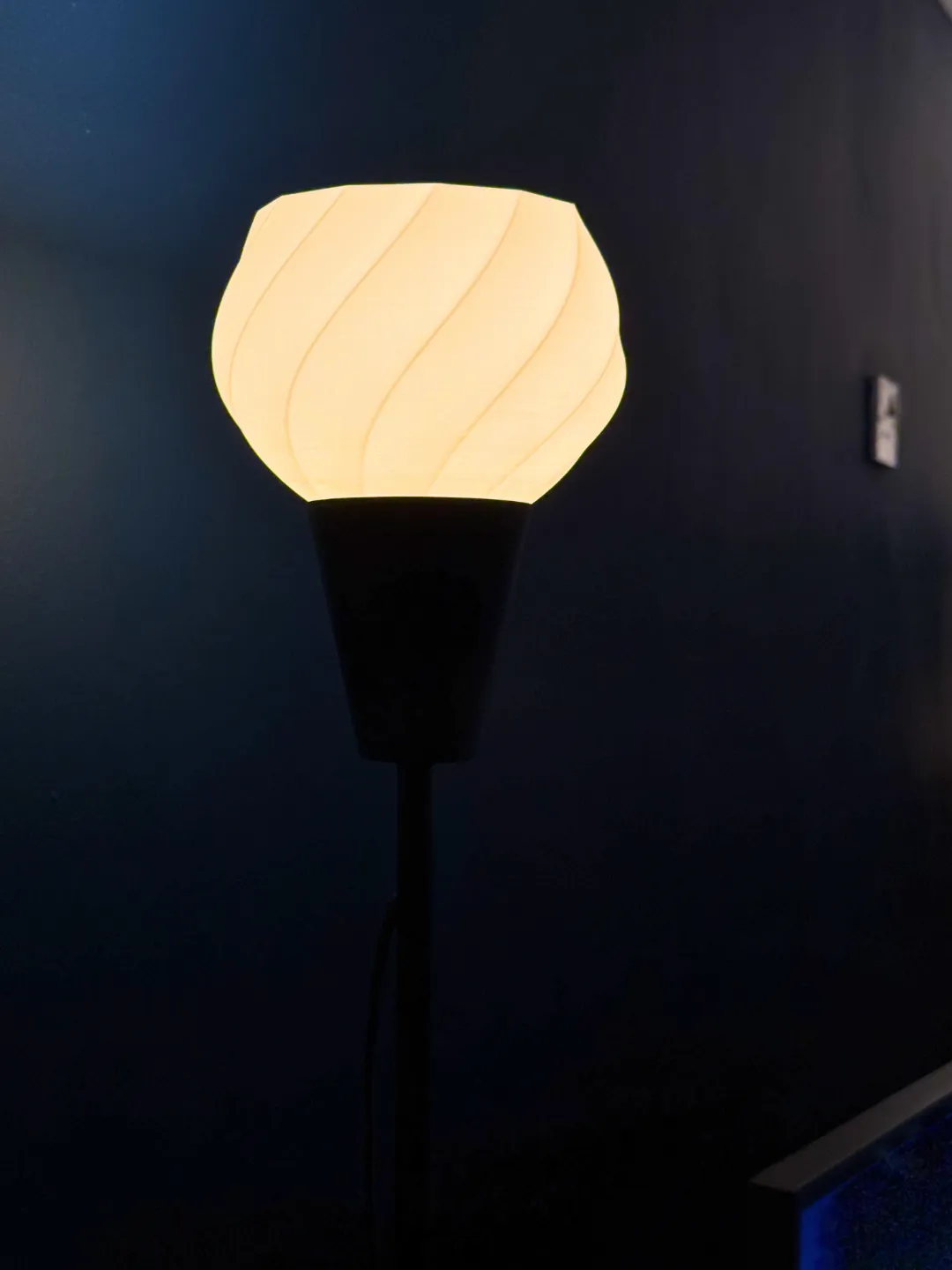 LumiBloom Lamp Shade minimal Elegant light, photo 4 of 4 - LumiBloom Lamp Shade minimal Elegant light Lamps & Lighting