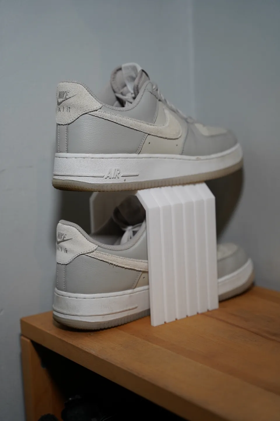 Minimalist Shoe Stacker Customizable and Scalable, photo 2 of 4 - Minimalist Shoe Stacker Customizable and Scalable Jewellery & Accessories