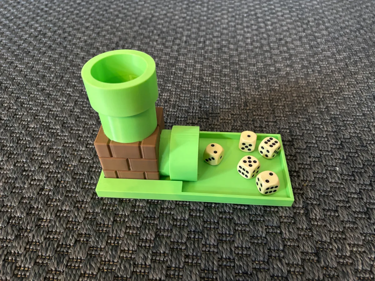 Super Mario Würfelturm Dice Tower, photo 2 of 4 - Super Mario Würfelturm Dice Tower Toys & Games