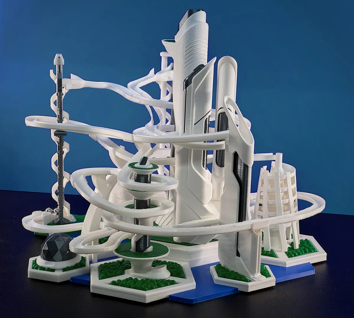 NeoHexa Metropolis Marble Run, Future in Motion, photo 3 of 4 - NeoHexa Metropolis Marble Run, Future in Motion Toys, Games & Hobbies