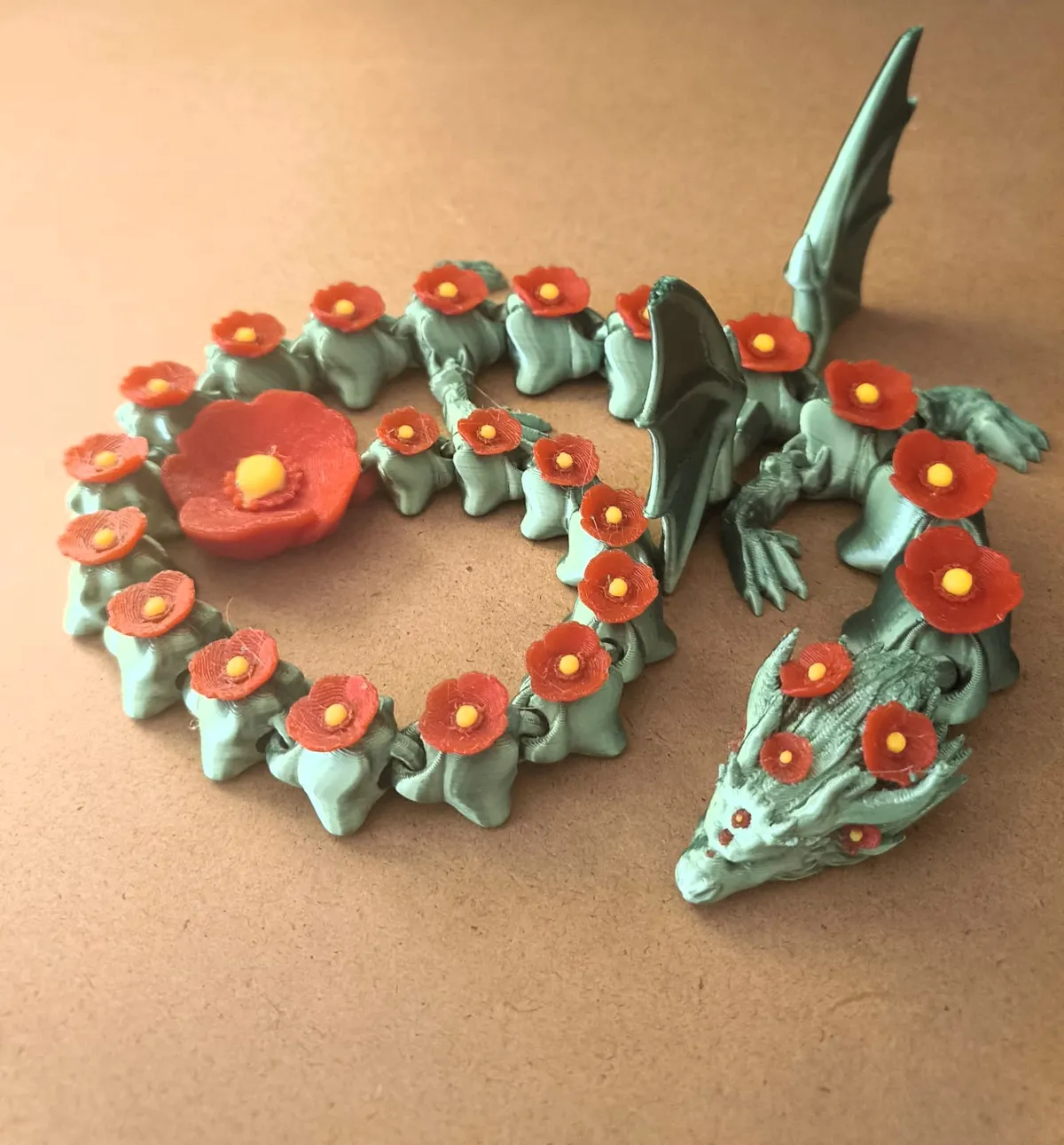 Articulated flexi dragon Poppies, photo 4 of 4 - Articulated flexi dragon Poppies Fidget & Sensory Toys