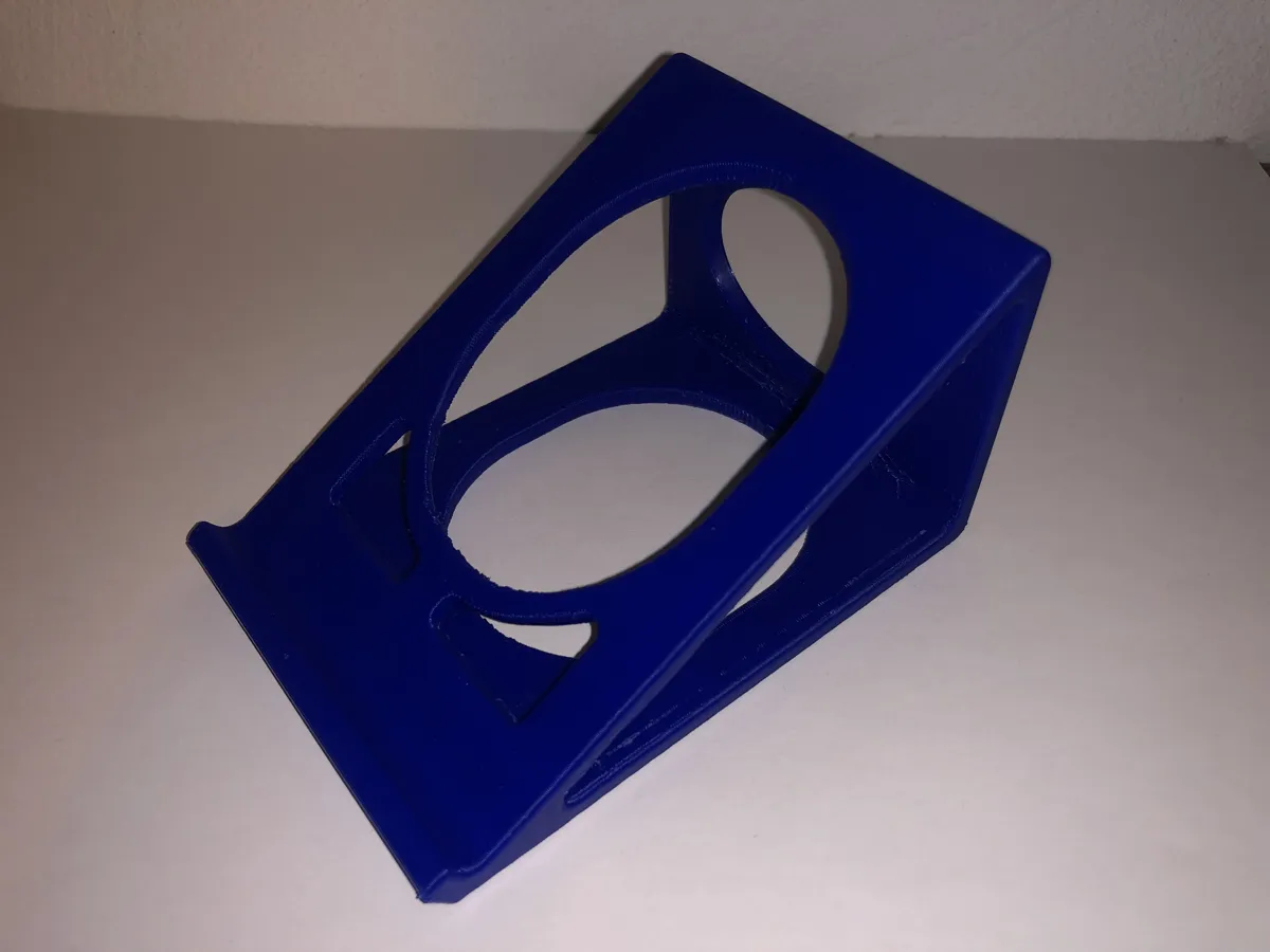 SIMPLE LOW PHONE STAND, photo 2 of 4 - SIMPLE LOW PHONE STAND Mobile & Device Accessories