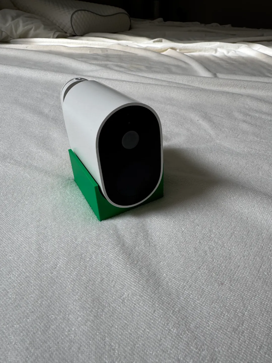 Xiaomi Mi Outdoor Camera Stand, photo 2 of 3 - Xiaomi Mi Outdoor Camera Stand Camera & Photography