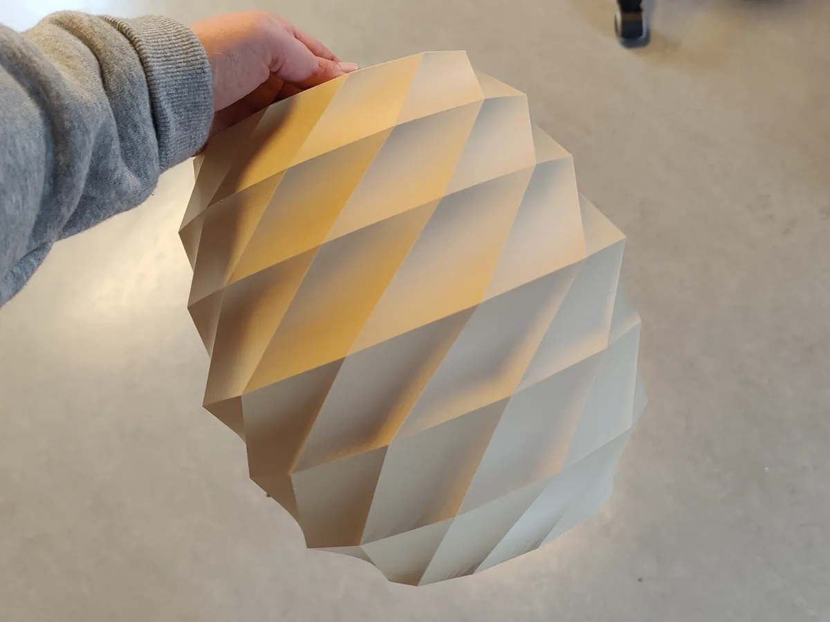 Pendant Lamp Shade Folded Origami Cozy, photo 3 of 4 - Pendant Lamp Shade Folded Origami Cozy Household