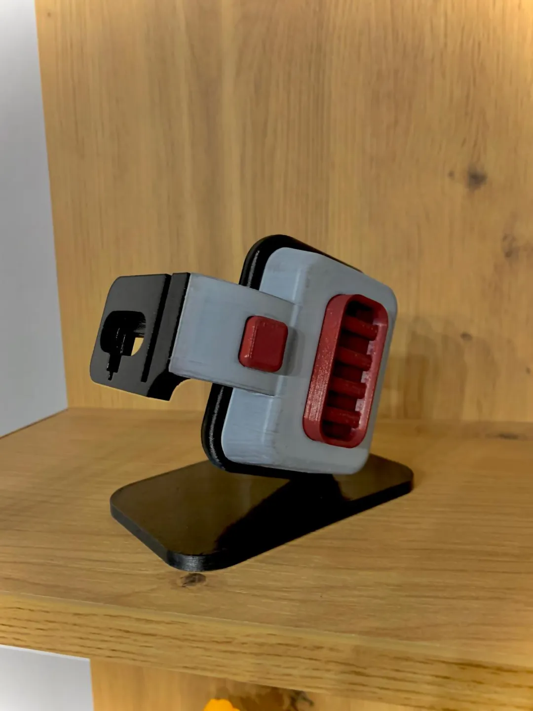 Apple Watch supporto di ricarica, photo 3 of 4 - Apple Watch supporto di ricarica Hobby & DIY