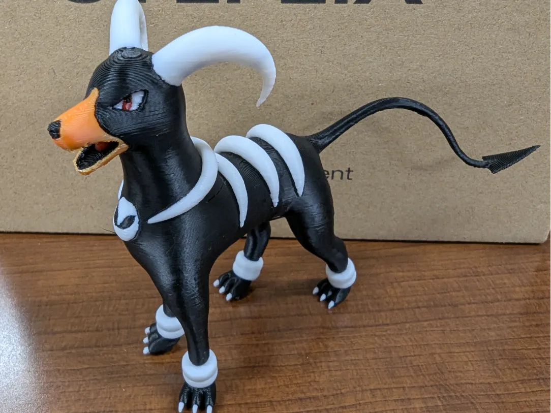 Houndoom Roaring