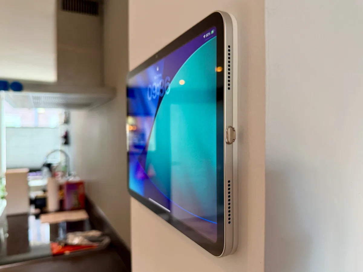 iPad Magnetic VESA Wall Mount