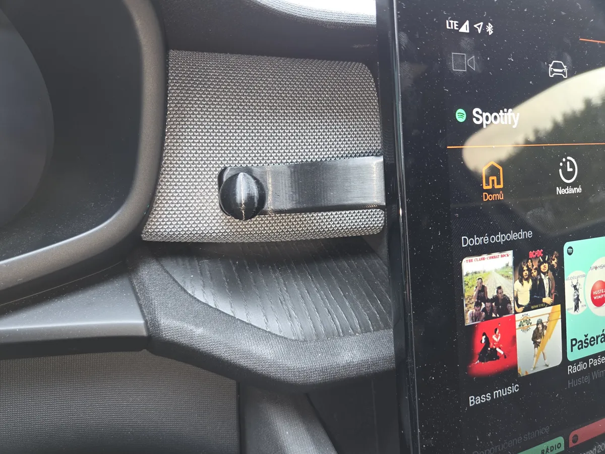 Polestar 2 - magsafe 17mm ball holder, photo 3 of 3 - Polestar 2 - magsafe 17mm ball holder Car & Vehicle