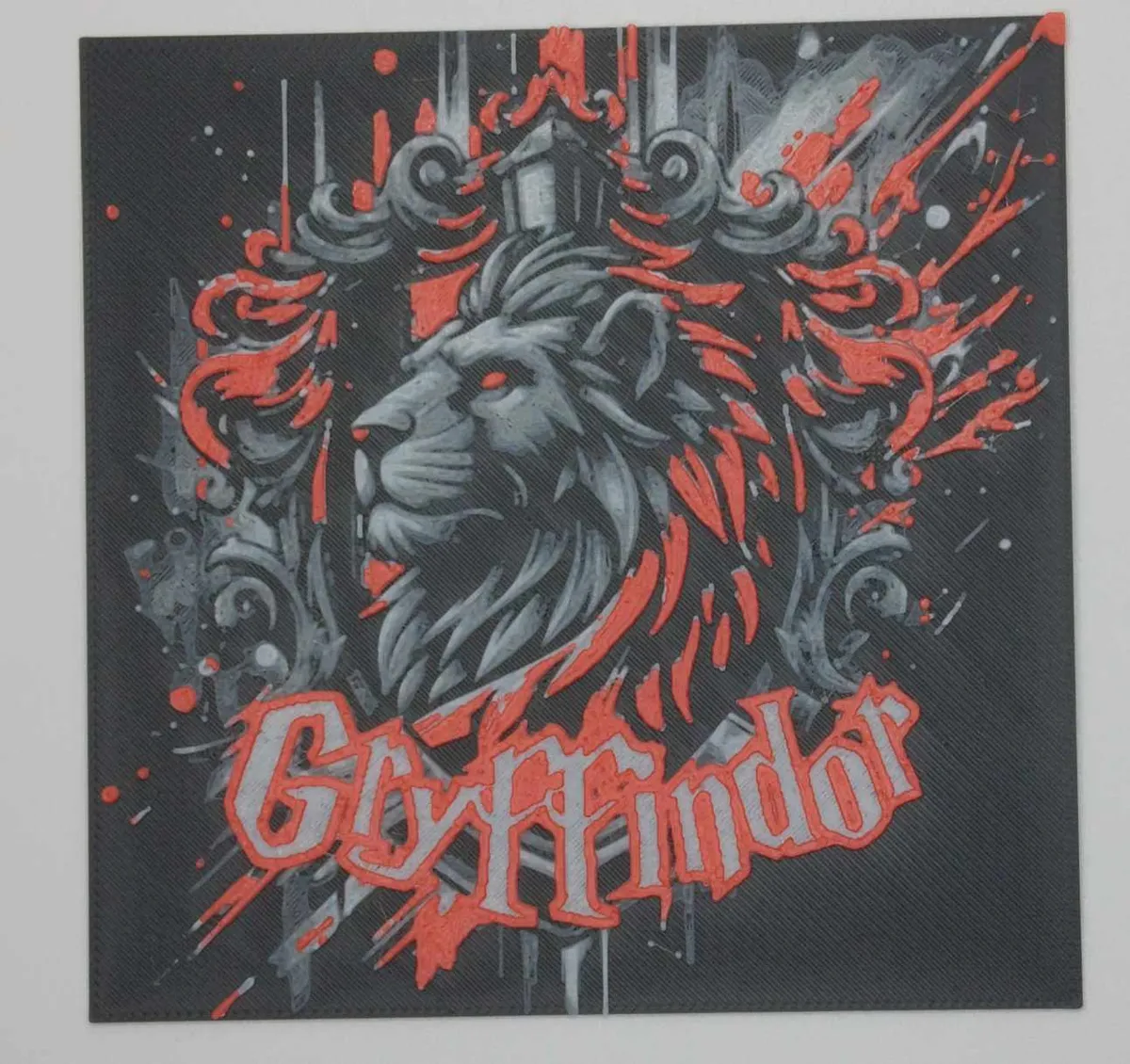 Gryffindor Crest Hueforge, photo 3 of 4 - Gryffindor Crest Hueforge Home Decor Items