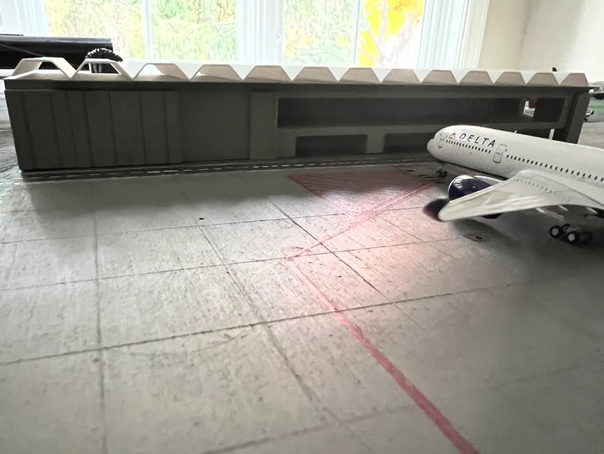 1 to 400 scale Model Airport, photo 2 of 2 - 1 to 400 scale Model Airport Hobby & DIY