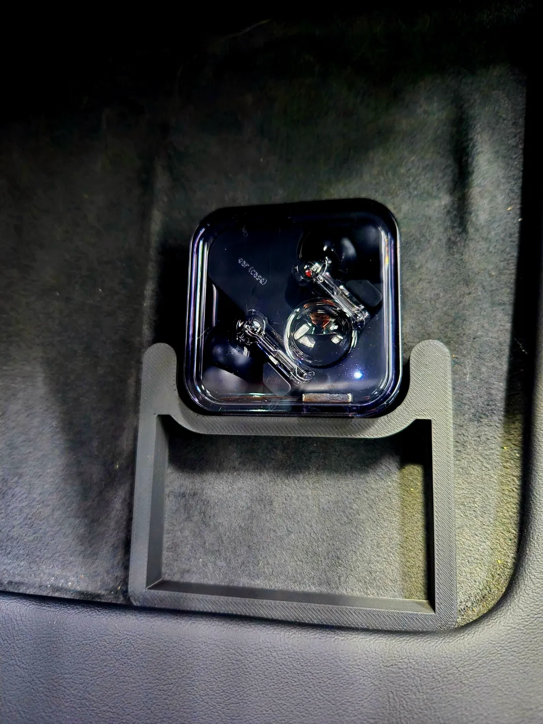 Earbud Wireless Charging Spacer: Tesla Model 3/Y, photo 2 of 4 - Earbud Wireless Charging Spacer: Tesla Model 3/Y Hobby & DIY