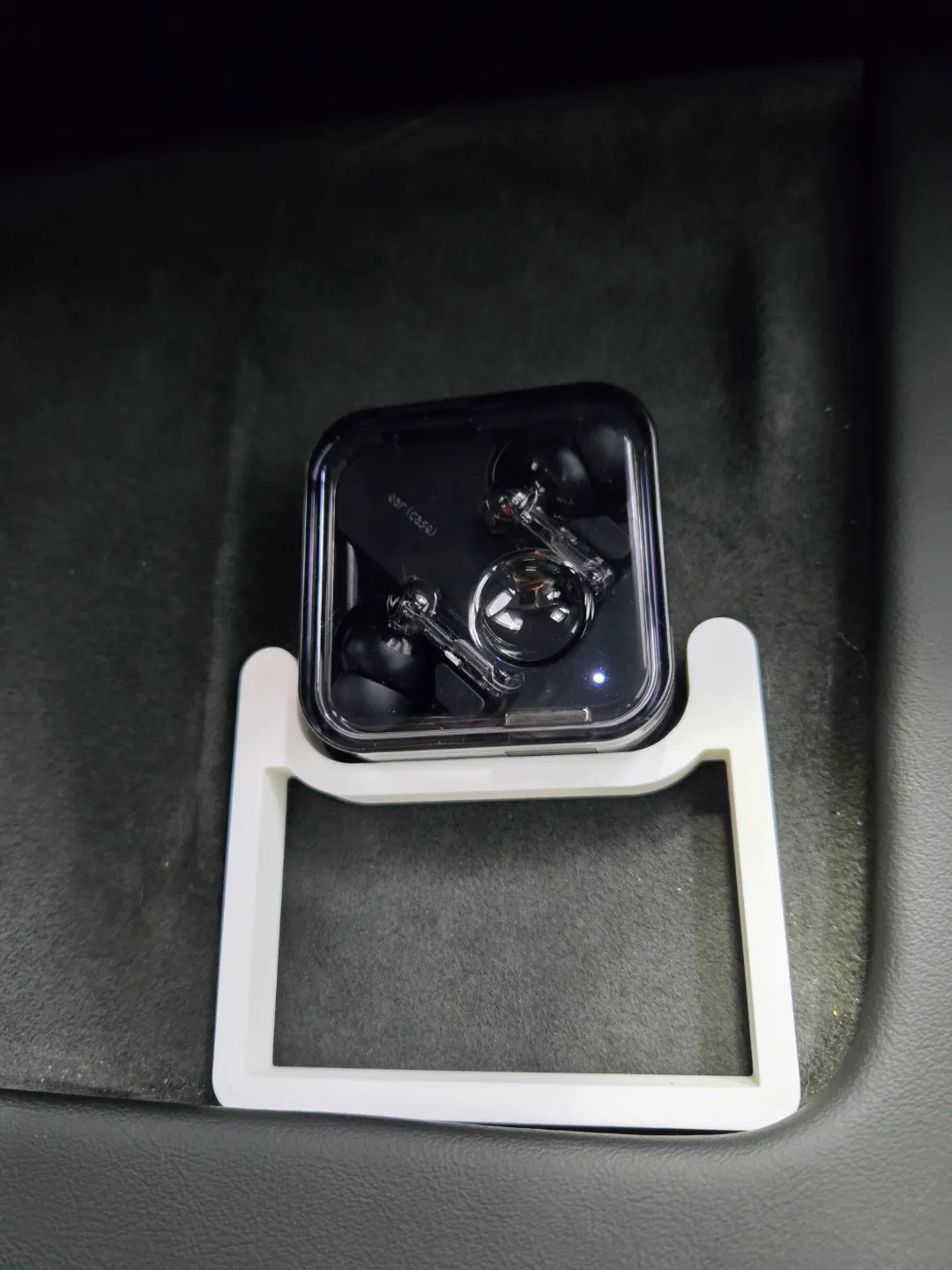 Earbud Wireless Charging Spacer: Tesla Model 3/Y, photo 3 of 4 - Earbud Wireless Charging Spacer: Tesla Model 3/Y Hobby & DIY