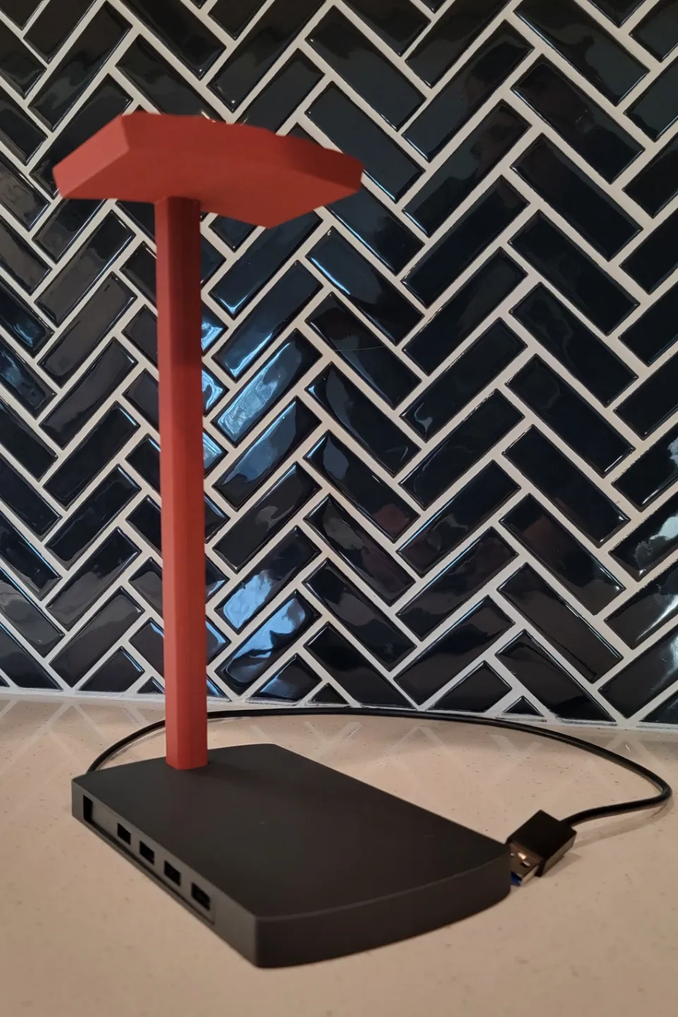 Headphone Stand with Optional USB Hub - Anker, photo 2 of 4 - Headphone Stand with Optional USB Hub - Anker Mobile & Device Accessories