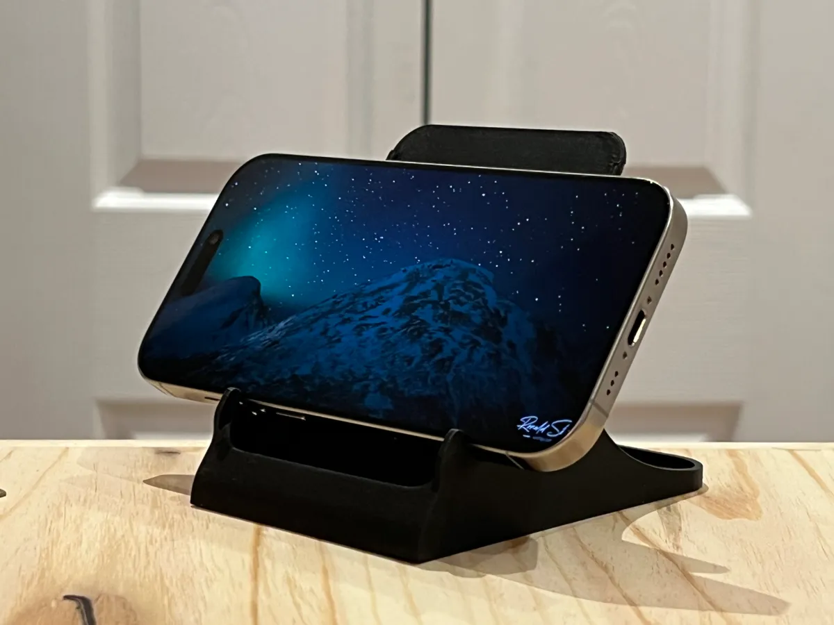 iPhone Stand with Landscape Support, photo 4 of 4 - iPhone Stand with Landscape Support Hobby & DIY