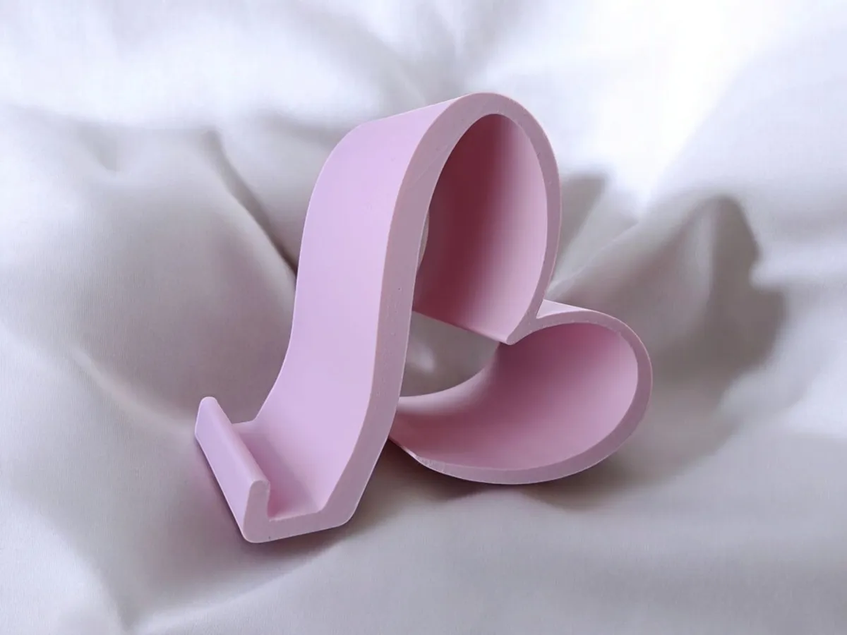 Valentine Smartphone Holder, photo 3 of 4 - Valentine Smartphone Holder Mobile & Device Accessories