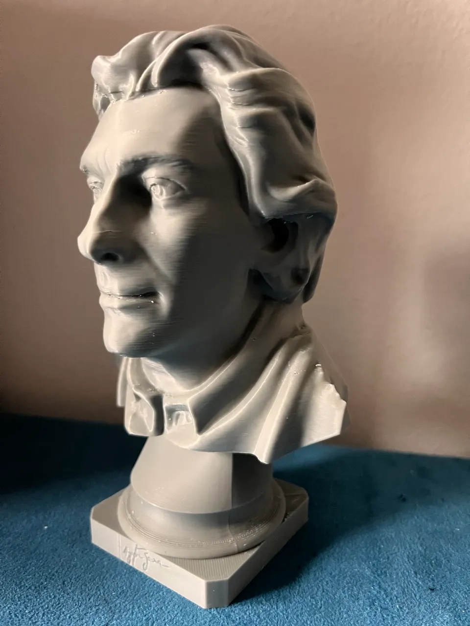 Ayrton Senna bust, photo 2 of 4 - Ayrton Senna bust Figurines & Collectibles