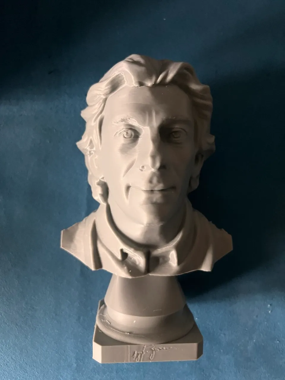 Ayrton Senna bust, photo 4 of 4 - Ayrton Senna bust Figurines & Collectibles