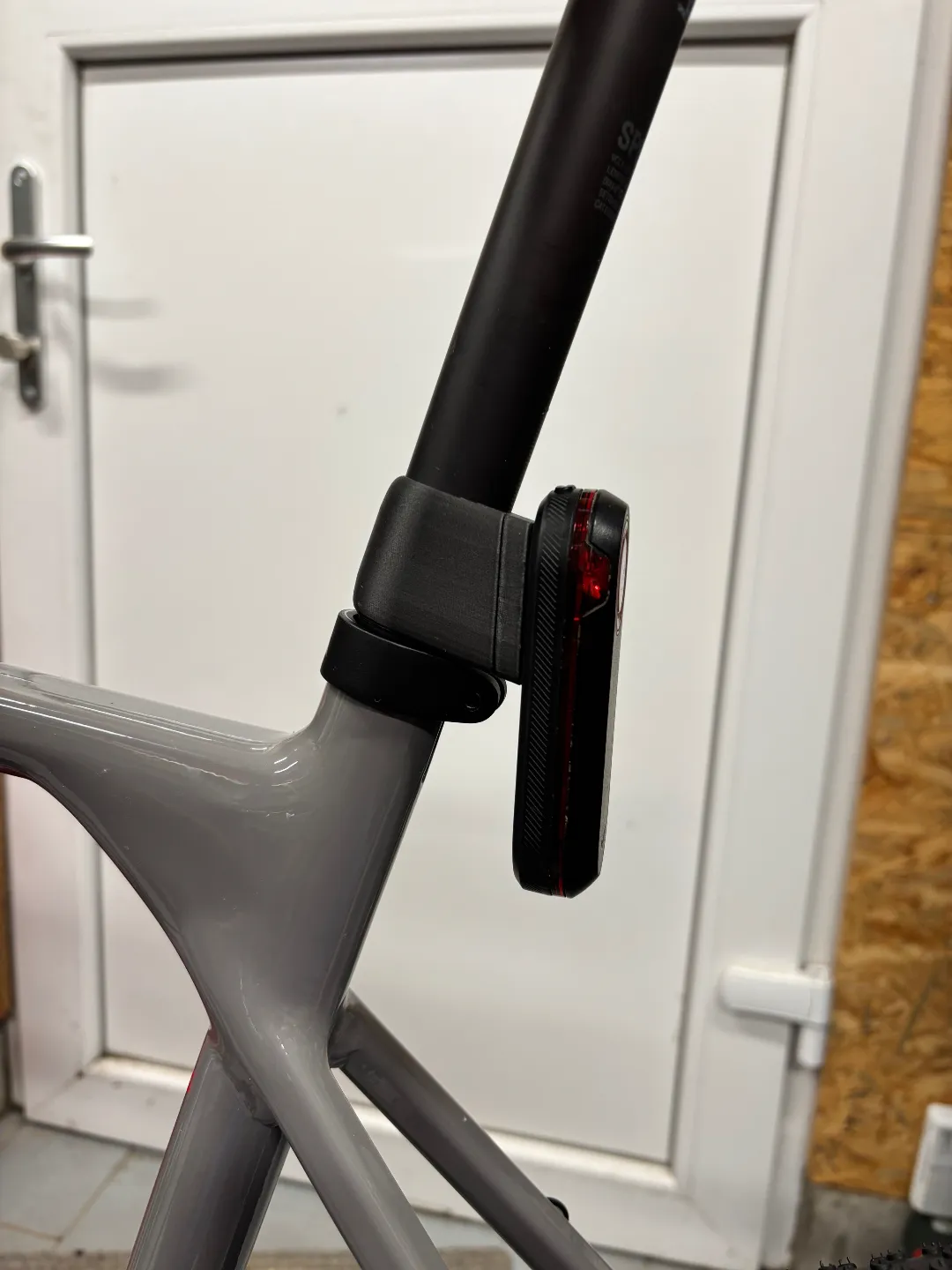 Garmin Varia Mount for Seatposts with 27.2 mm, photo 4 of 4 - Garmin Varia Mount for Seatposts with 27.2 mm Cycling