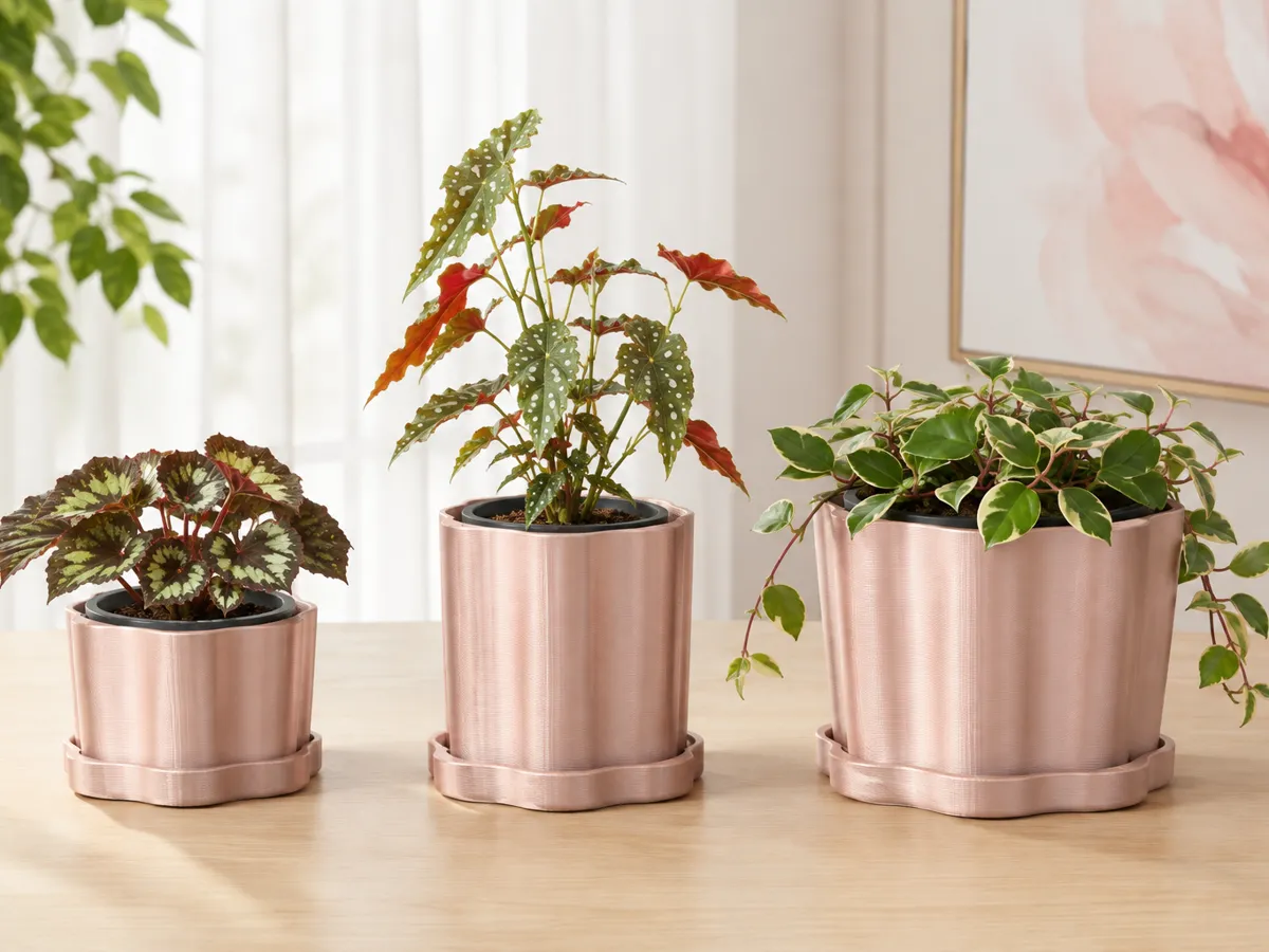 Mai Bloom Nursery Cachepot & Saucer