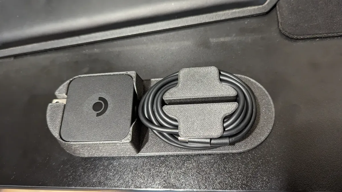 Steam Deck OLED Charger Holder, photo 3 of 4 - Steam Deck OLED Charger Holder Mobile & Device Accessories