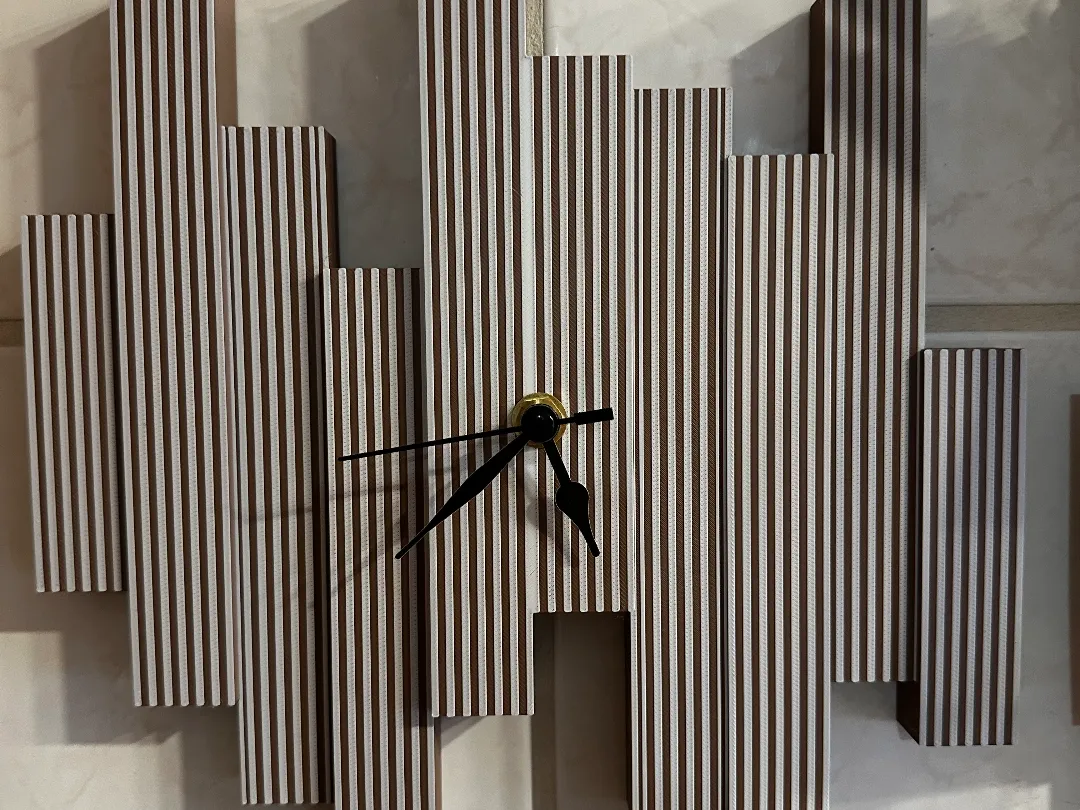 Modern Clock Woodstyle and