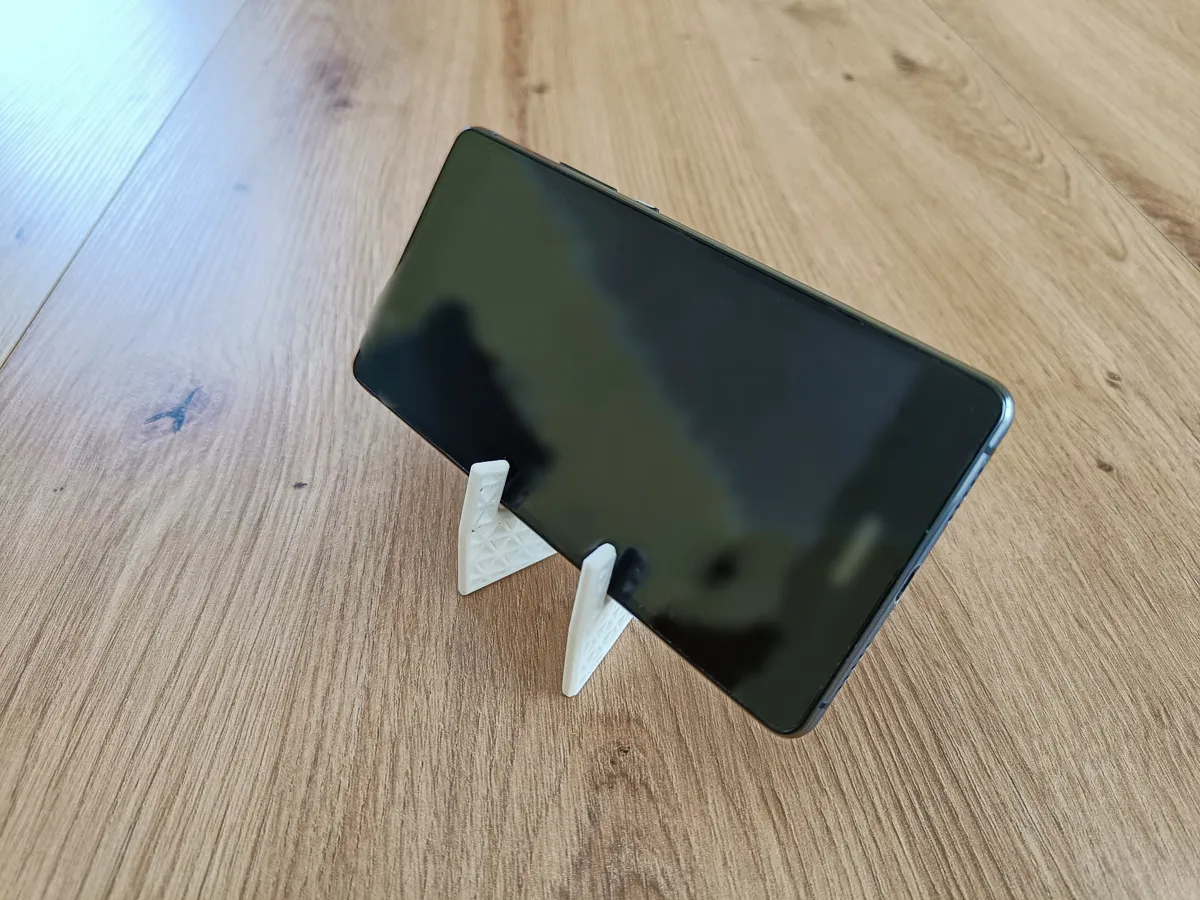 triangles (foldable phone stand), photo 2 of 4 - triangles (foldable phone stand) Mobile & Device Accessories
