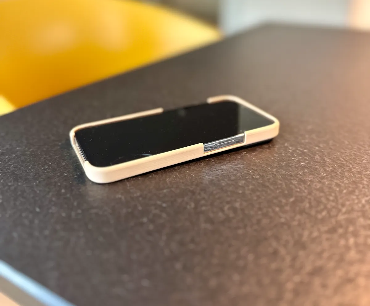 Minimal iPhone 13 Pro Hexagon Case, photo 2 of 4 - Minimal iPhone 13 Pro Hexagon Case Hobby & DIY