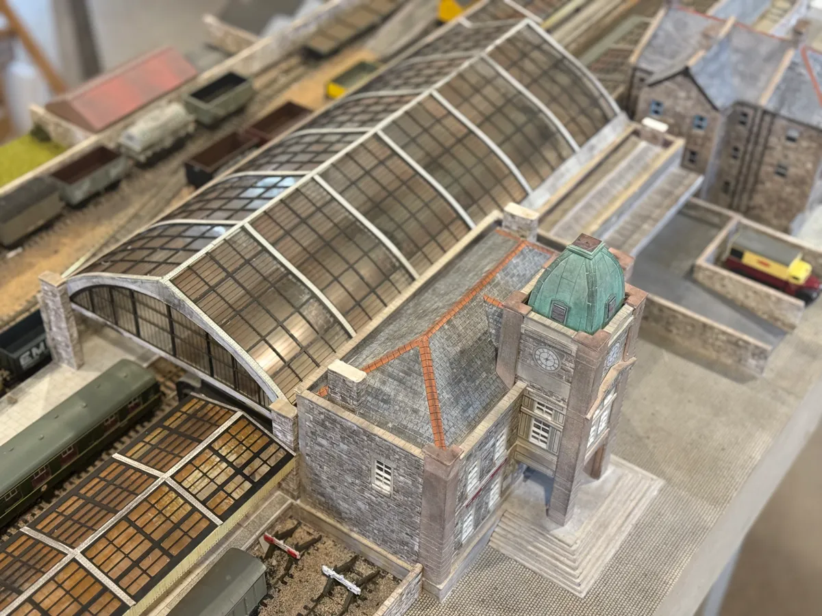OO Gauge Railway Scalescenes Large Station Roof, photo 2 of 2 - OO Gauge Railway Scalescenes Large Station Roof Miniatures